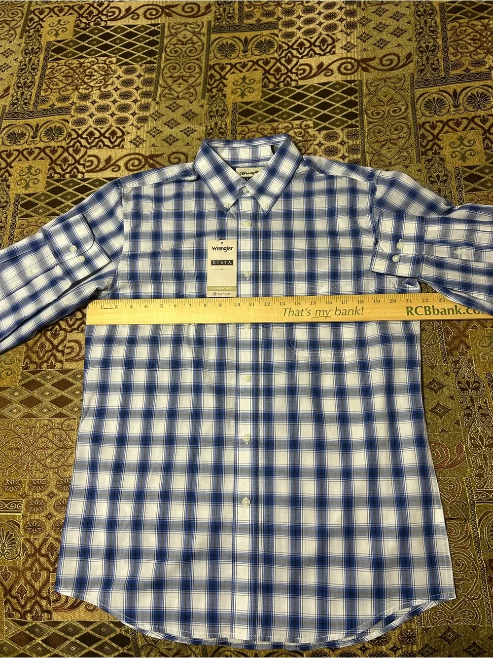 Wrangler Blue and White Plaid Button-Down Shirt